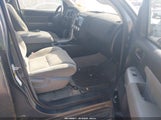 Toyota Sequoia Sr5 5.7L V8 5TDBY64A78S008564 fotografie