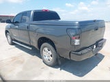Toyota Tundra Limited 5.7L V8 5TFRV58177X008519 fotografie