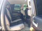 Toyota Tundra Limited 5.7L V8 5TFRV58177X008519 fotografie