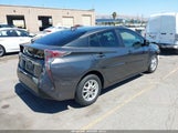 Toyota Prius Three JTDKARFU3G3000412 снимка