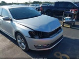 Volkswagen Passat 2.0L Tdi Sel Premium 1VWCN7A36EC040750 photo