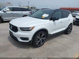 Volvo Xc40 T5 R-Design YV4162UM3K2045725 photo