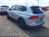 Volkswagen Tiguan 2.0T Se/2.0T Wolfsburg Edition 3VV3B7AX9RM195720 photo
