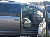 Toyota Sienna Xle V6 8 Passenger 5TDYK3DC0DS306430 fotografie