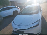 Toyota Prius Xle JTDACAAU1P3010225 photo