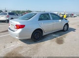 Toyota Corolla Le JTDBU4EE5AJ080917 снимка