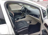 Chrysler Pacifica Hybrid Limited 2C4RC1S73NR135646 снимка