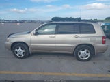 Toyota Highlander Limited V6 JTEEP21A050088555 photo