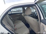 Toyota Corolla Le 2T1BU4EE1BC553869 fotografie