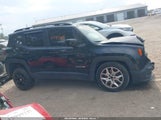 Jeep Renegade Latitude 4X4 ZACCJBBB8JPG91388 fotografie