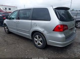 Volkswagen Routan Se 2V4RW3D12AR296047 снимка