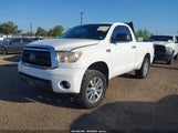 Toyota Tundra Grade 5.7L V8 5TFKW5F18AX003581 fotografie
