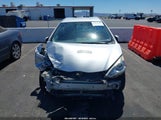 Toyota Prius C Two JTDKDTB35F1111992 снимка