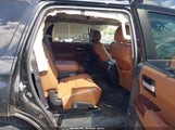 Toyota Sequoia Platinum 5.7L V8 5TDDW5G1XGS142133 fotografie