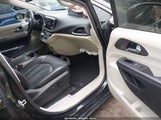 Chrysler Pacifica Touring 2C4RC1FG1LR113572 снимка