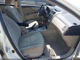 Toyota Corolla Le 2T1BU4EE0CC872584 fotografie