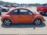Volkswagen New Beetle 2.5L Red Rock Edition 3VWRG3AG5AM022698 photo