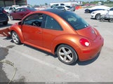 Volkswagen New Beetle 2.5L Red Rock Edition 3VWRG3AG5AM022698 fotografie