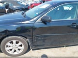Toyota Camry Le 4T1BE46K59U823048 снимка