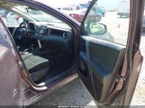 Toyota Rav4 Le 2T3BFREV6HW587733 снимка