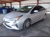 Toyota Prius Two JTDKBRFU7J3596306 снимка