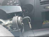 Chevrolet Silverado  Work Truck 1GCSKPEAXAZ297739 снимка