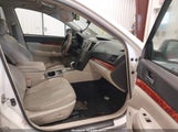 Subaru Outback 2.5I Limited 4S4BRBKC2B3354455 снимка