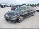 Honda Accord Touring 2.0T 1HGCV2F90KA012213 fotografie