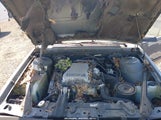 Chevrolet Celebrity 2G1AW84T0L2114291 снимка