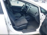 Kia Forte Lx KNAFX4A66E5227460 снимка
