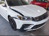 Volkswagen Passat 1.8T R-Line 1VWDT7A3XHC047179 снимка