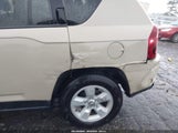 Jeep Compass Latitude 1C4NJCEB3GD784479 fotografie