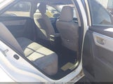 Toyota Corolla Le Eco Plus 5YFBPRHE6FP198655 снимка