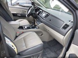 Kia Sedona Ex KNDMC5C11G6100562 снимка