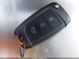 Hyundai Venue Se KMHRB8A35MU108424 снимка