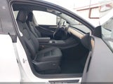 Tesla Model Y Long Range Dual Motor All-Wheel Drive 7SAYGDEE7RA289824 снимка