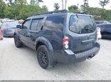 Nissan Pathfinder Le 5N1AR1NN9AC617686 снимка
