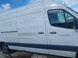 Mercedes-Benz Sprinter  High Roof 4-Cyl Gas W1Y40CHY1PT150152 снимка