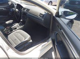 Volkswagen Passat 1.8T R-Line 1VWAT7A3XGC032005 fotografie