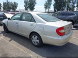 Toyota Camry Le 4T1BE32KX2U577362 снимка
