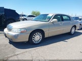 Lincoln Town Car Signature 1LNHM81W74Y659267 снимка