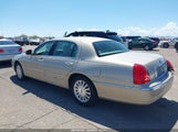 Lincoln Town Car Signature 1LNHM81W74Y659267 fotografie