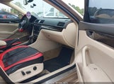 Volkswagen Passat 1.8T Sel Premium 1VWCS7A35FC025439 снимка