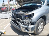 Toyota Tundra Grade 5.7L V8 5TFEY5F1XBX104999 fotografie