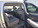 Toyota Tundra Grade 5.7L V8 5TFEY5F1XBX104999 fotografie