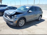 Volkswagen Tiguan 2.0T S 3VV1B7AX6JM030414 снимка