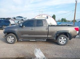 Toyota Tundra Limited 5.7L V8 5TFBY5F12BX189243 fotografie