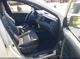 Toyota Rav4 Se JTMNFREVXJJ733844 photo