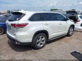 Toyota Highlander Limited Platinum V6 5TDDKRFH6FS179843 photo