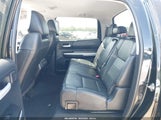 Toyota Tundra Limited 5.7L V8 5TFFW5F19GX202973 fotografie